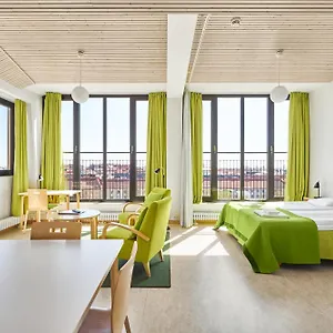 Toeoeloe Towers Aparthotel