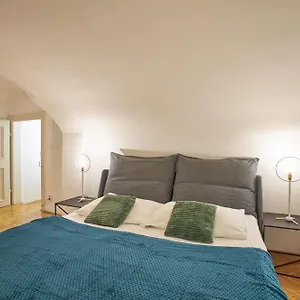 Lazenska N4 Prága