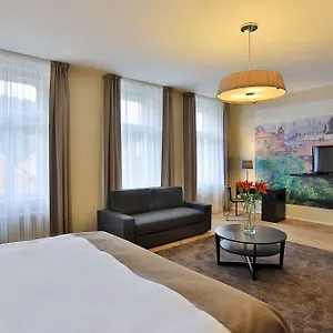 Aparthotel &, Praga