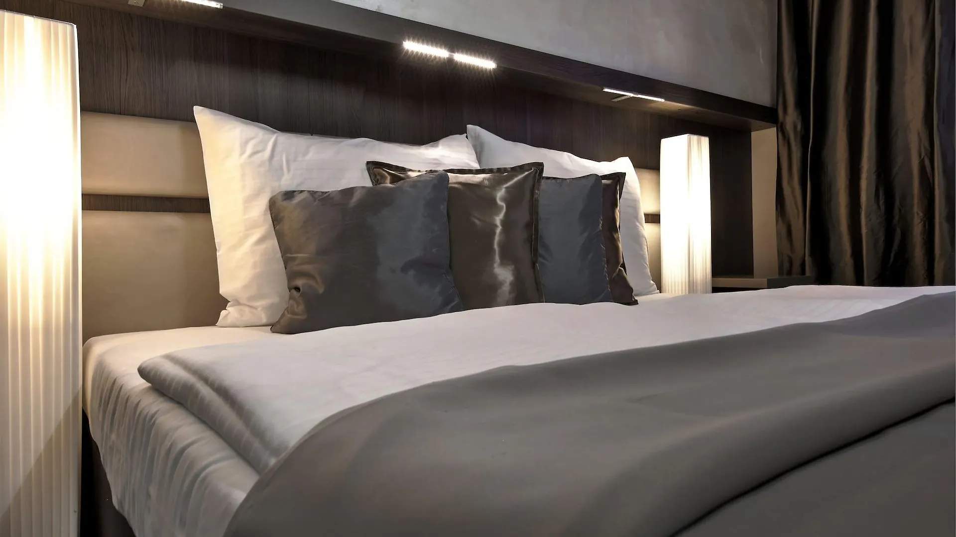 Volcano Spa Hotel Πράγα